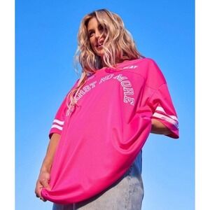 NWT Women's Poppi Football Graphic Jersey Hot Pink Size XL